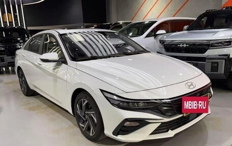 Hyundai Elantra, 2026 год, 2 100 000 рублей, 3 фотография