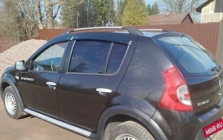 Renault Sandero I, 2012 год, 649 999 рублей, 3 фотография