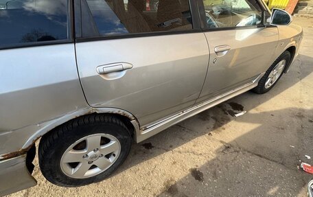 Nissan Wingroad III, 2002 год, 350 000 рублей, 9 фотография