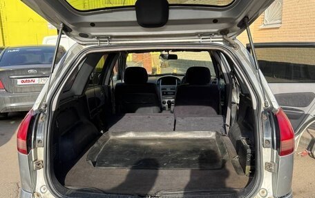 Nissan Wingroad III, 2002 год, 350 000 рублей, 10 фотография