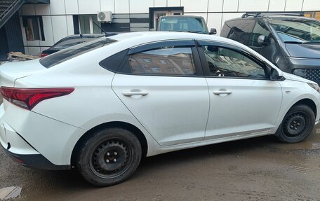 Hyundai Solaris II рестайлинг, 2020 год, 1 200 000 рублей, 4 фотография