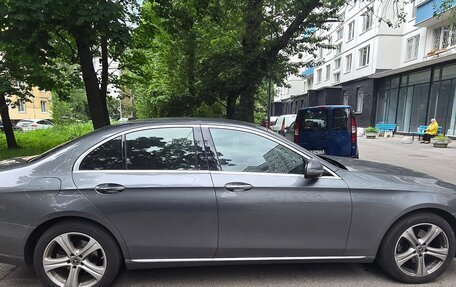 Mercedes-Benz E-Класс, 2018 год, 3 150 000 рублей, 11 фотография