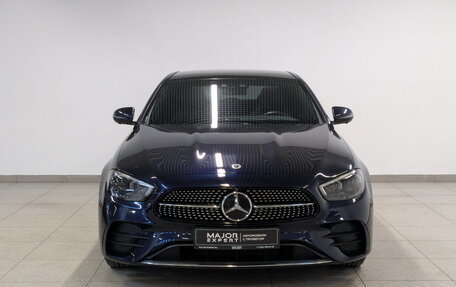 Mercedes-Benz E-Класс, 2022 год, 5 950 000 рублей, 2 фотография