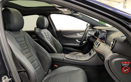 Mercedes-Benz E-Класс, 2022 год, 5 950 000 рублей, 23 фотография