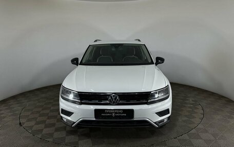 Volkswagen Tiguan II, 2020 год, 2 200 000 рублей, 2 фотография