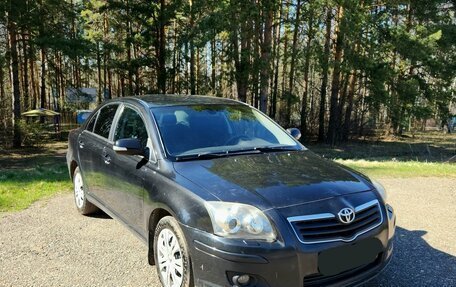 Toyota Avensis III рестайлинг, 2006 год, 610 000 рублей, 1 фотография