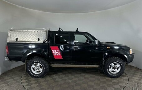 Nissan NP300, 2010 год, 1 000 000 рублей, 4 фотография
