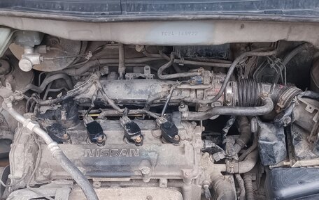 Nissan Serena II, 2002 год, 440 000 рублей, 17 фотография