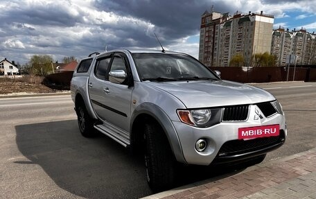 Mitsubishi L200 IV рестайлинг, 2007 год, 1 100 000 рублей, 8 фотография