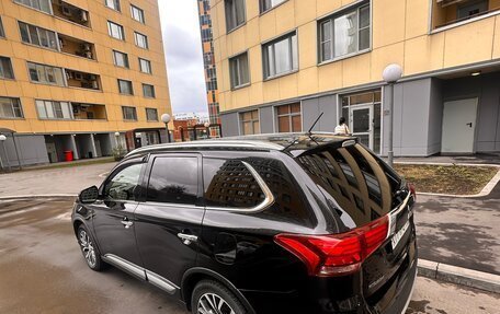 Mitsubishi Outlander III рестайлинг 3, 2015 год, 2 350 000 рублей, 5 фотография