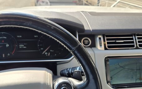 Land Rover Range Rover IV рестайлинг, 2013 год, 4 000 000 рублей, 23 фотография