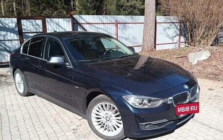 BMW 3 серия, 2013 год, 1 600 000 рублей, 3 фотография