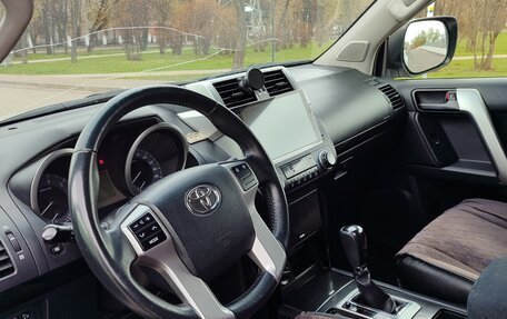 Toyota Land Cruiser Prado 150 рестайлинг 2, 2015 год, 3 450 000 рублей, 9 фотография