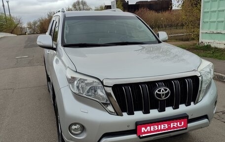 Toyota Land Cruiser Prado 150 рестайлинг 2, 2015 год, 3 450 000 рублей, 3 фотография