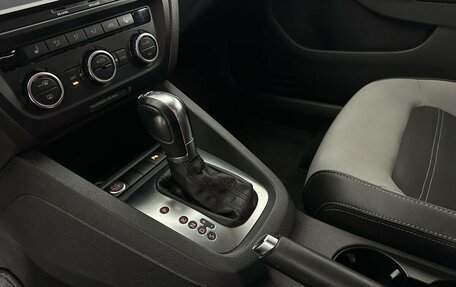 Volkswagen Jetta VI, 2012 год, 900 000 рублей, 13 фотография