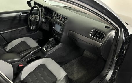 Volkswagen Jetta VI, 2012 год, 900 000 рублей, 14 фотография