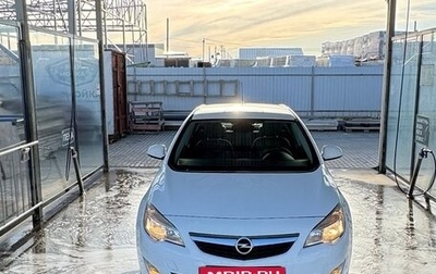 Opel Astra J, 2011 год, 670 000 рублей, 1 фотография