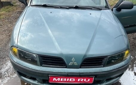 Mitsubishi Carisma I, 2003 год, 300 000 рублей, 1 фотография