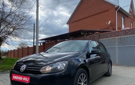 Volkswagen Golf VI, 2011 год, 600 000 рублей, 1 фотография