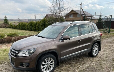 Volkswagen Tiguan I, 2016 год, 1 690 000 рублей, 2 фотография