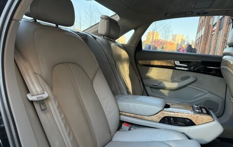 Audi A8, 2010 год, 1 150 000 рублей, 11 фотография