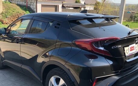 Toyota C-HR I рестайлинг, 2018 год, 1 950 000 рублей, 6 фотография