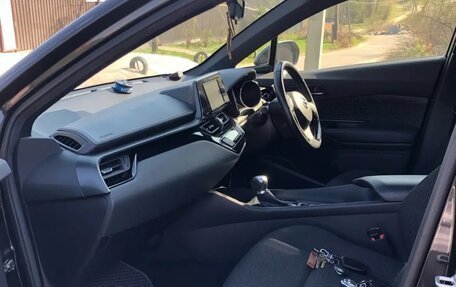 Toyota C-HR I рестайлинг, 2018 год, 1 950 000 рублей, 10 фотография