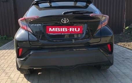 Toyota C-HR I рестайлинг, 2018 год, 1 950 000 рублей, 4 фотография