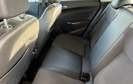 Opel Astra J, 2011 год, 670 000 рублей, 9 фотография