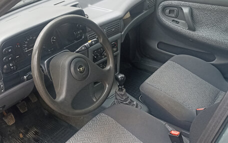 Daewoo Nexia I рестайлинг, 1999 год, 100 000 рублей, 9 фотография