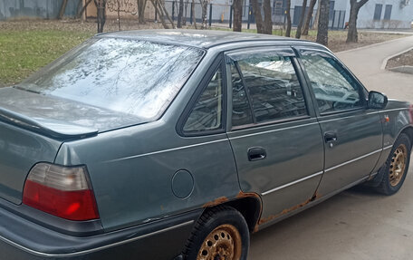 Daewoo Nexia I рестайлинг, 1999 год, 100 000 рублей, 6 фотография