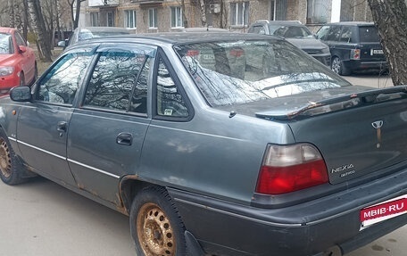 Daewoo Nexia I рестайлинг, 1999 год, 100 000 рублей, 8 фотография