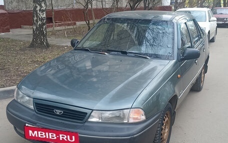 Daewoo Nexia I рестайлинг, 1999 год, 100 000 рублей, 3 фотография