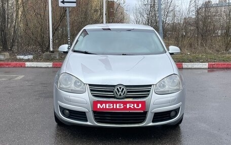 Volkswagen Jetta VI, 2009 год, 430 000 рублей, 2 фотография