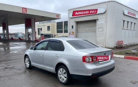 Volkswagen Jetta VI, 2009 год, 430 000 рублей, 4 фотография