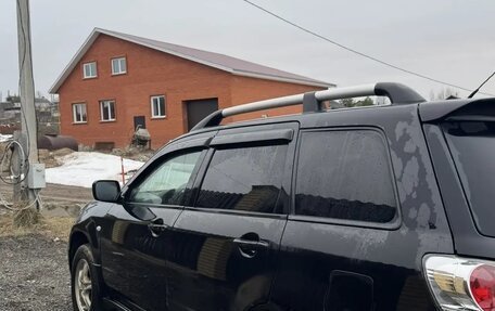 Mitsubishi Outlander III рестайлинг 3, 2004 год, 730 000 рублей, 8 фотография