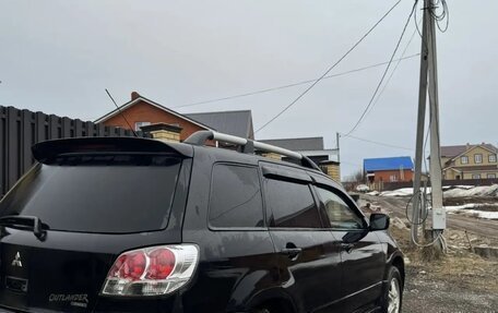 Mitsubishi Outlander III рестайлинг 3, 2004 год, 730 000 рублей, 6 фотография