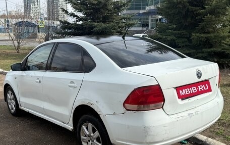 Volkswagen Polo VI (EU Market), 2013 год, 260 000 рублей, 2 фотография