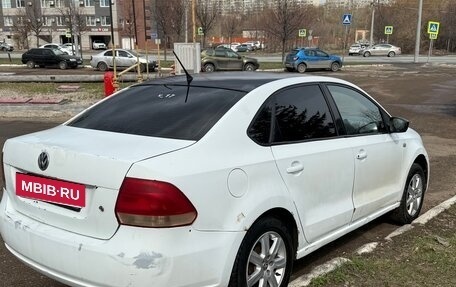 Volkswagen Polo VI (EU Market), 2013 год, 260 000 рублей, 3 фотография