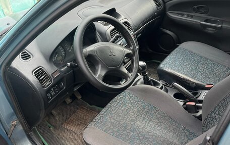 Mitsubishi Carisma I, 2003 год, 300 000 рублей, 9 фотография