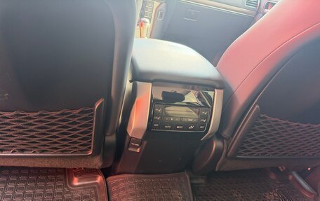 Toyota Land Cruiser Prado 150 рестайлинг 2, 2020 год, 6 750 000 рублей, 12 фотография