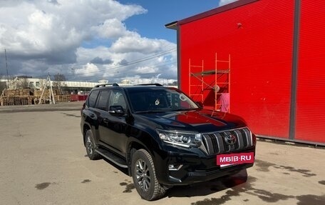 Toyota Land Cruiser Prado 150 рестайлинг 2, 2020 год, 6 750 000 рублей, 4 фотография