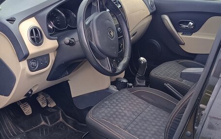 Renault Logan II, 2014 год, 550 000 рублей, 7 фотография