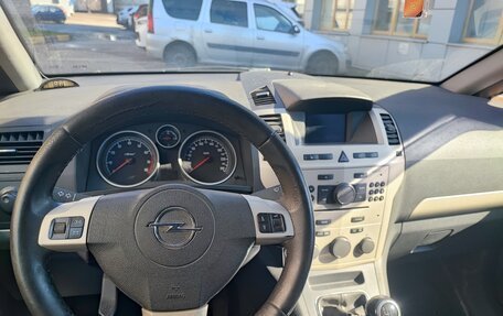 Opel Zafira B, 2008 год, 549 000 рублей, 19 фотография