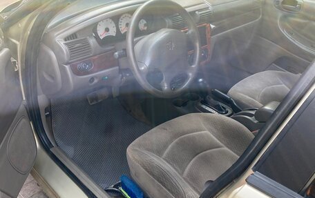 Dodge Stratus II, 2003 год, 500 000 рублей, 8 фотография