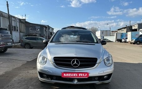 Mercedes-Benz R-Класс, 2007 год, 900 000 рублей, 5 фотография