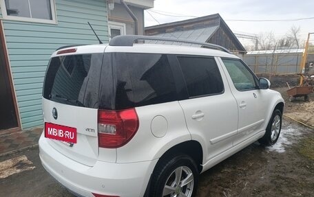 Skoda Yeti I рестайлинг, 2014 год, 1 000 000 рублей, 3 фотография