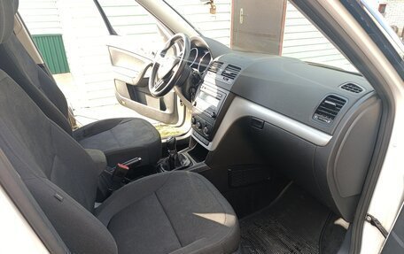 Skoda Yeti I рестайлинг, 2014 год, 1 000 000 рублей, 13 фотография