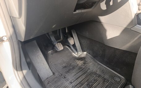 Skoda Yeti I рестайлинг, 2014 год, 1 000 000 рублей, 8 фотография