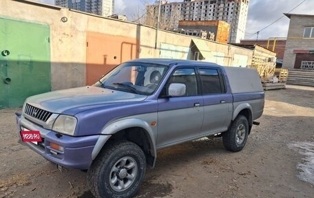 Mitsubishi L200 III рестайлинг, 2000 год, 800 000 рублей, 2 фотография